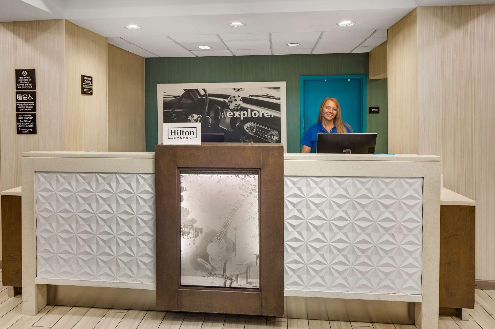 Hampton Inn & Suites Nashville-Airport Zewnętrze zdjęcie